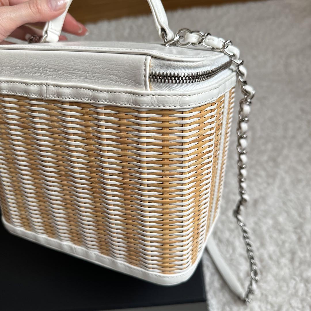 Chanel white wicker basket CC vanity top handle on chain