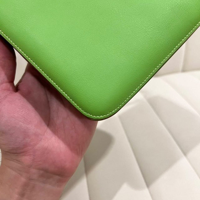 Hermes Constance 18 granny apple green swift GHW