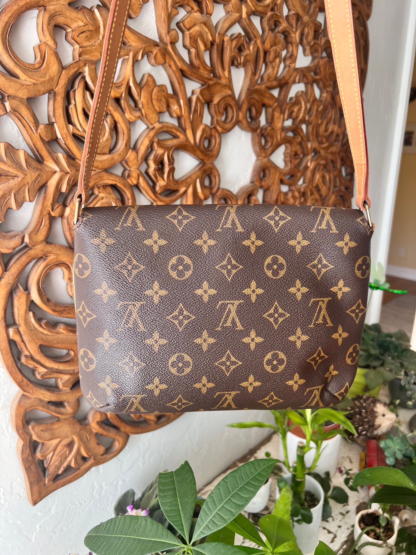 Louis Vuitton monogram musette shoulder bag