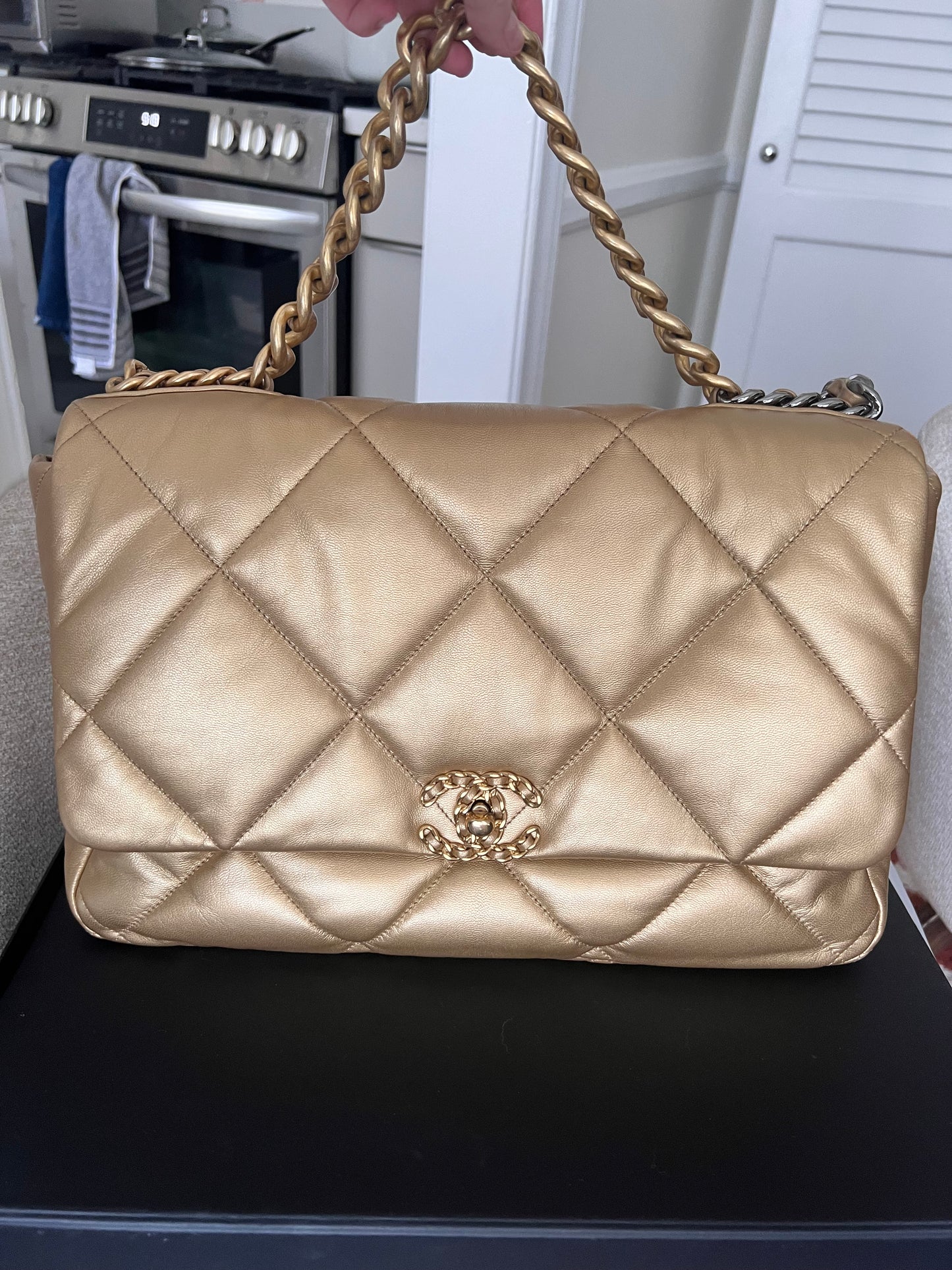 Chanel C19 MAXI flap in champagne gold goat