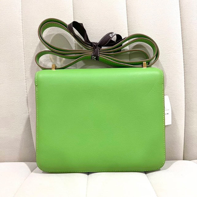 Hermes Constance 18 granny apple green swift GHW