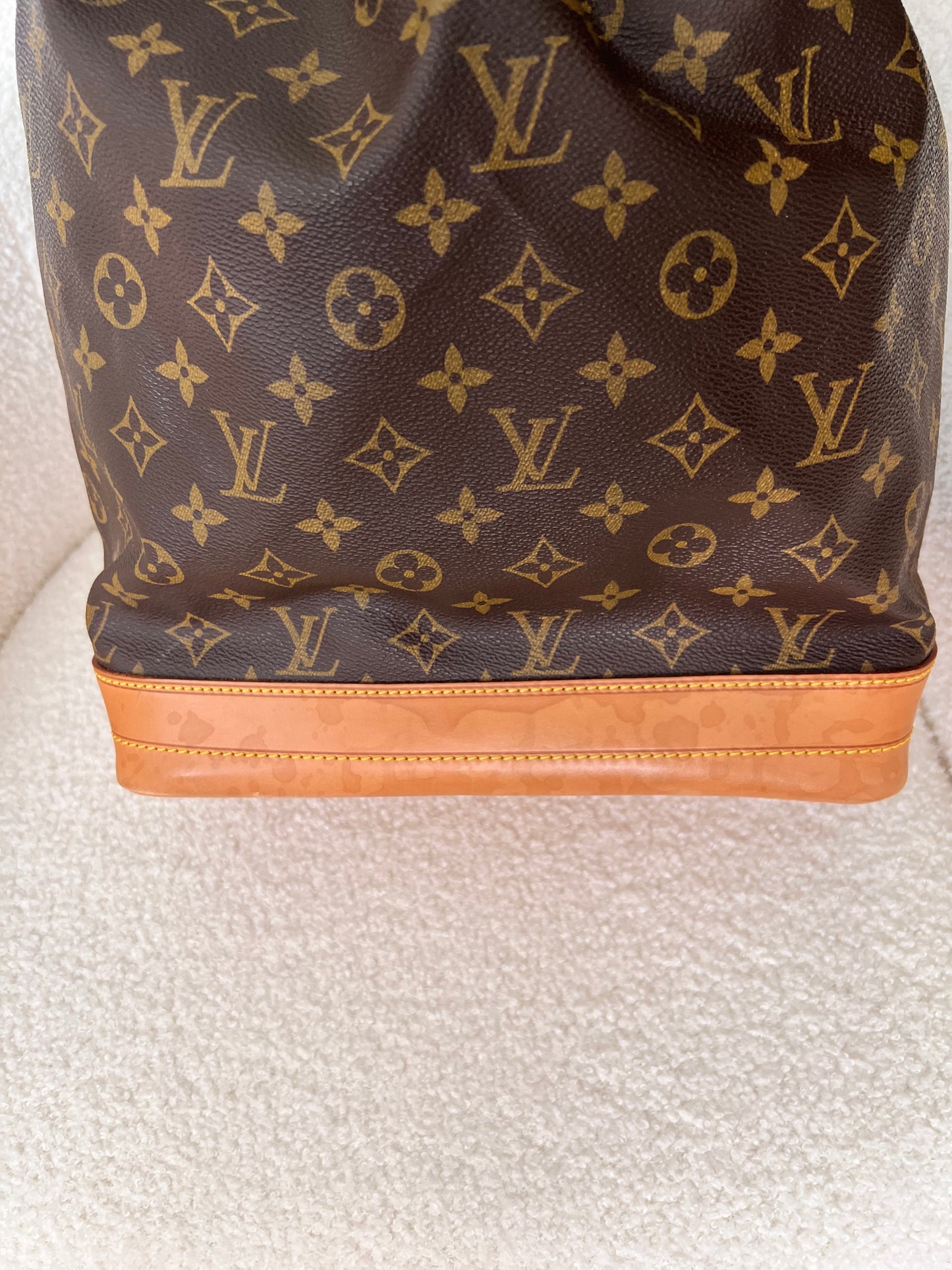 Louis Vuitton Monogram Noe GM shoulder bag