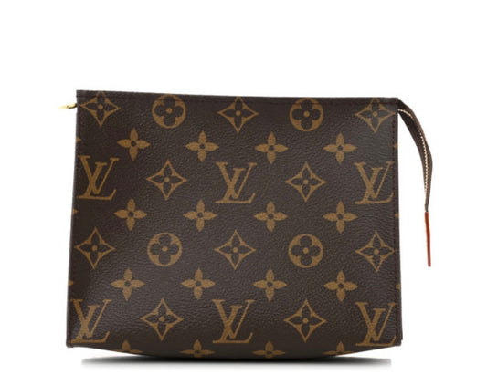 Louis Vuitton monogram toiletry 19