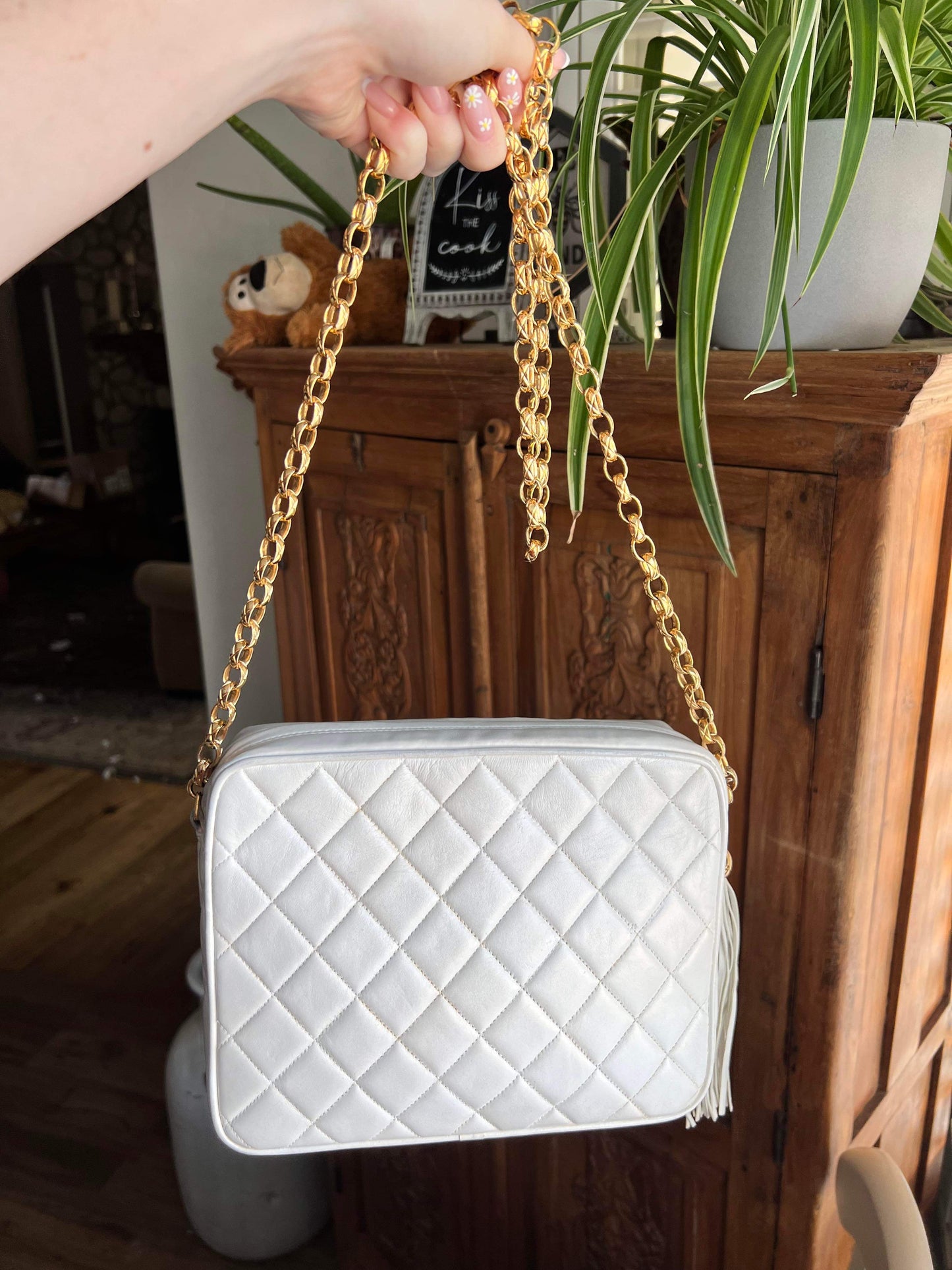 Chanel white lambskin vintage camera crossbody - partial payment