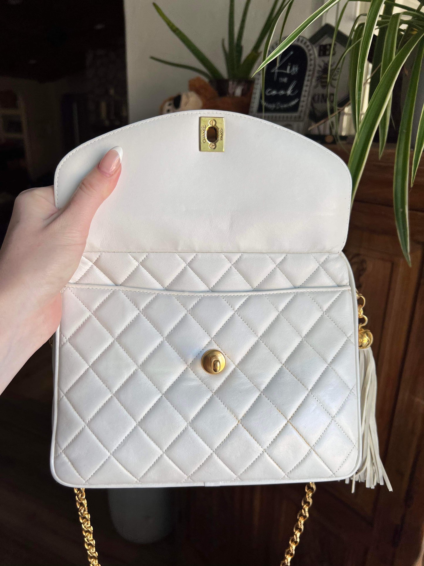 Chanel white lambskin vintage camera crossbody - partial payment