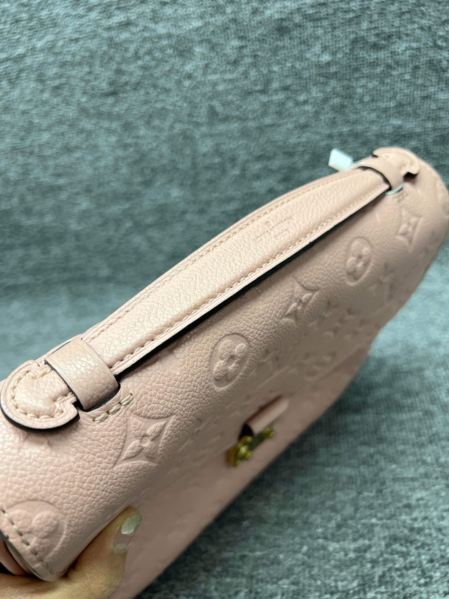 Louis Vuitton empreinte pochette metis in rose poudre