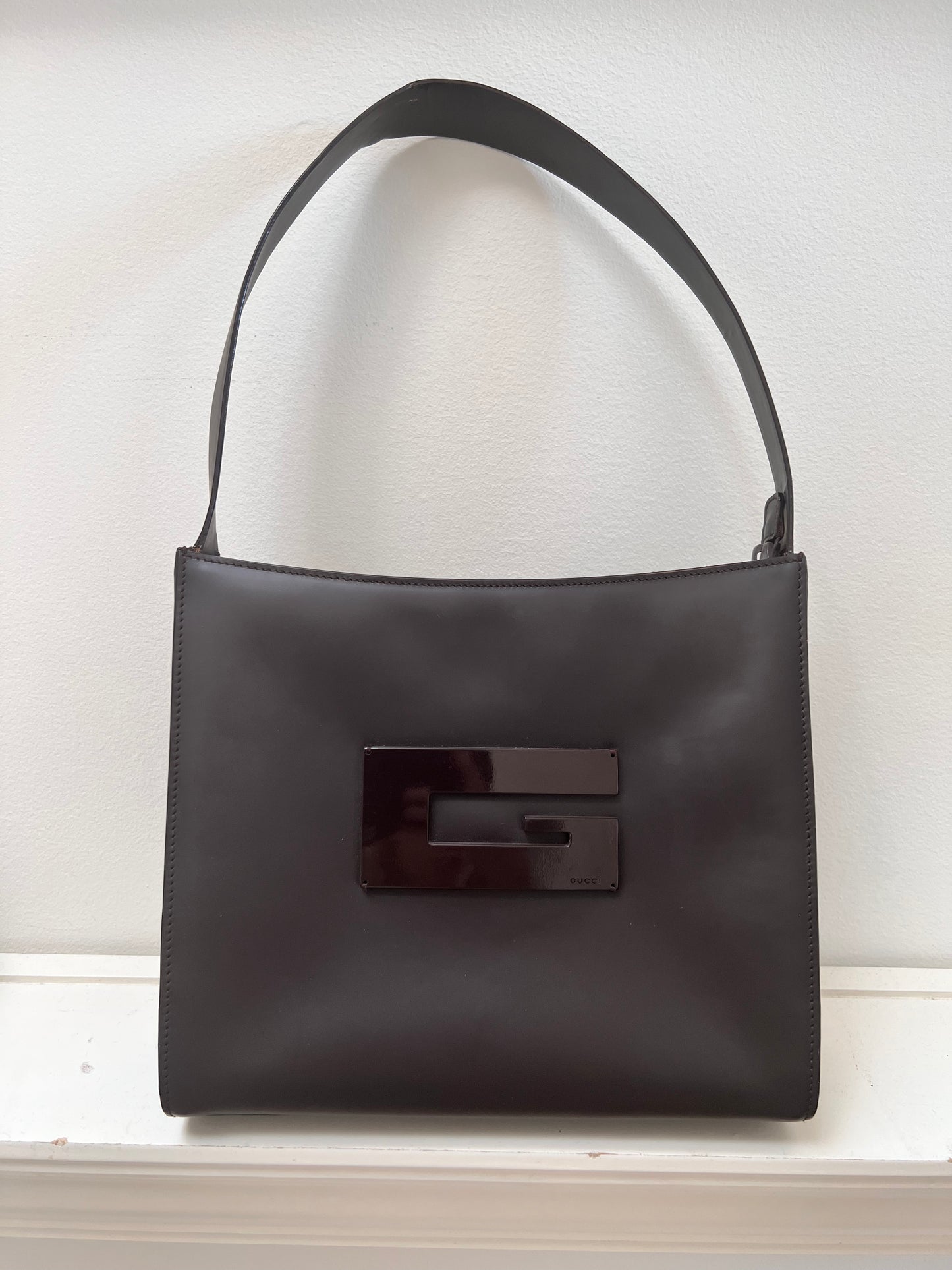 Gucci retro G chocolate brown leather loop shoulder bag