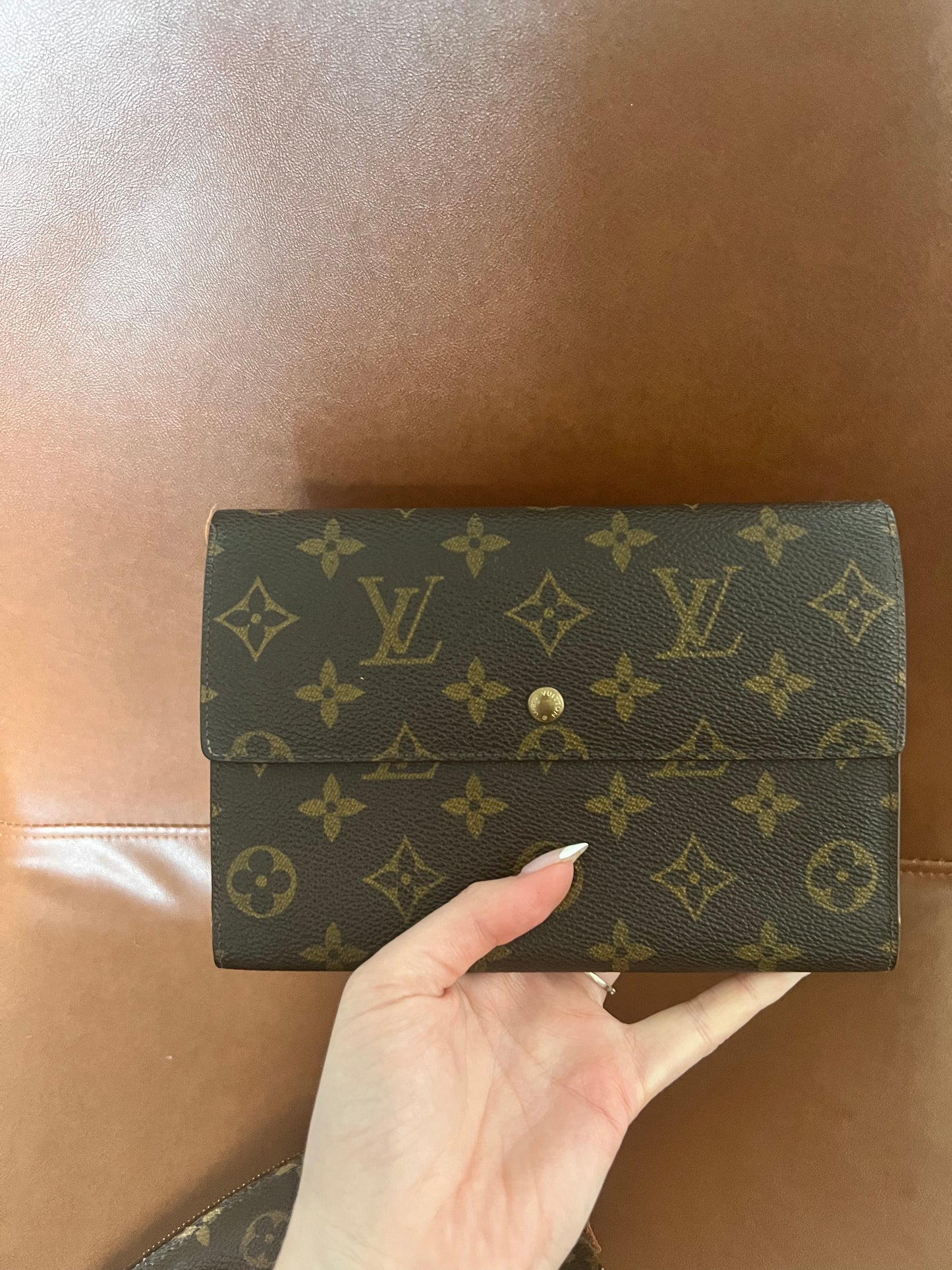 Louis Vuitton Monogram Pochette Passeport Trifold Wallet – Bag